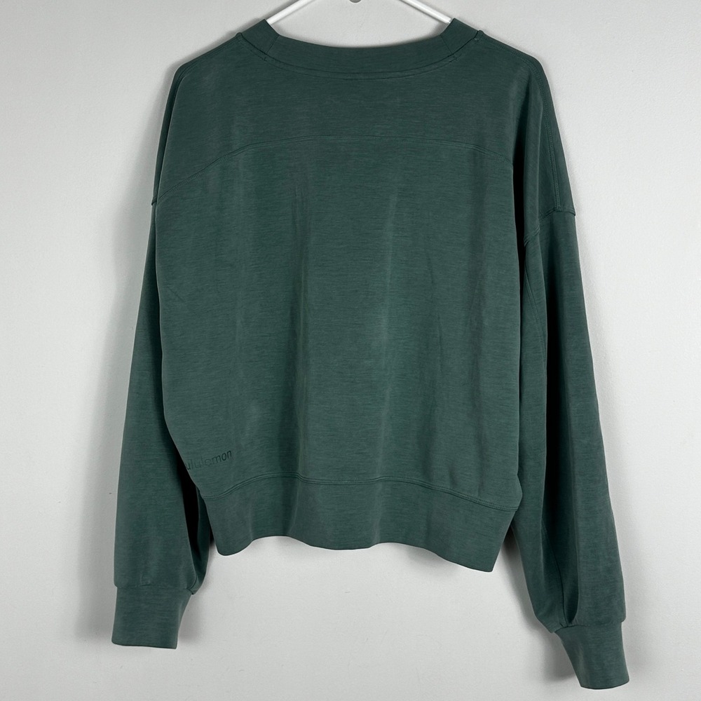 Lululemon Softstreme Perfectly Oversized Cropped Crew Forrest Crew Womens Sz 10 - Picture 9 of 16